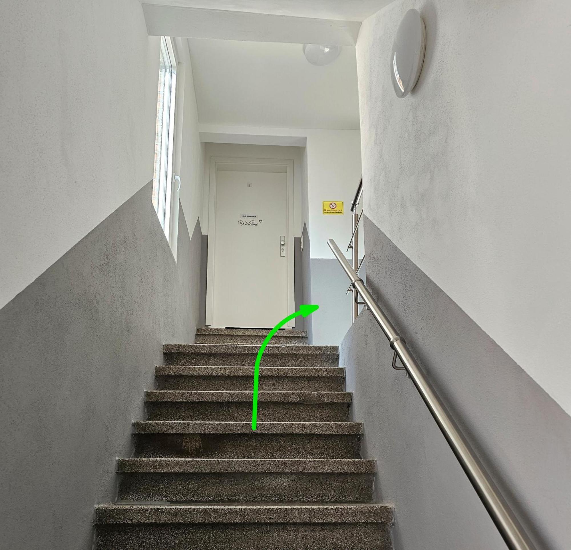 Schoene Grosse Ferienwohnung 79M2 Und 2 Baeder, Zentrumnah, 2Og Erfurt Exterior foto